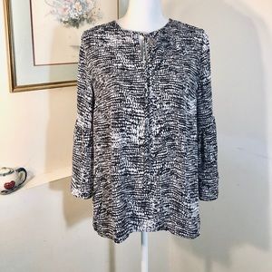 Violet & Claire Abstract Print LS Blouse Size Med